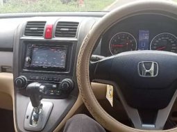 Honda CR-V 2010 Sumatra Utara dijual dengan harga termurah 4
