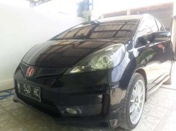 Mobil Honda Jazz 2010 RS terbaik di Jawa Timur 11