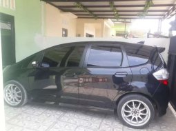 Mobil Honda Jazz 2010 RS terbaik di Jawa Timur 9