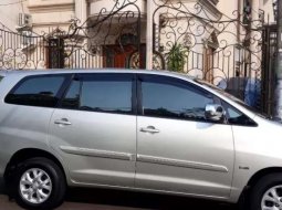 Mobil Toyota Kijang Innova 2010 G dijual, Lampung 1