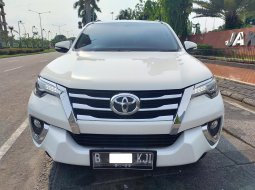 Mobil Toyota Fortuner VRZ A/T 2017 dijual, DKI Jakarta 3