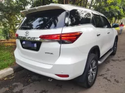 Jual mobil Toyota Fortuner VRZ 2017 bekas, Jawa Barat 5