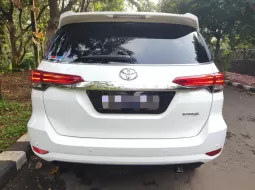 Jual mobil Toyota Fortuner VRZ 2017 bekas, Jawa Barat 6