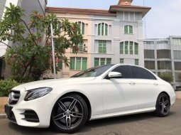 Dijual mobil Mercedes-Benz E-Class E 300 2017 terbaik di DKI Jakarta 5