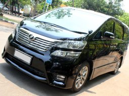 Jual cepat mobil Toyota Vellfire Z Premium Sound AT 2010 di DKI Jakarta 2