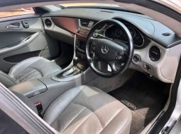 Jual mobil Mercedes-Benz CLS CLS 350 2006 murah di DKI Jakarta 4