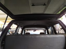 Jual mobil bekas Toyota Kijang SGX 2002 dengan harga murah di DKI Jakarta 7