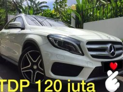 Jual mobil Mercedes-Benz GLA 200 Sport AMG Panoramic Sunroof 2015 bekas di DKI Jakarta 7