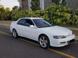 Mobil Honda Accord 1995 terbaik di Jawa Barat 1