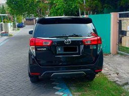  Dijual cepat mobil Toyota Kijang Innova Reborn 2.0 V 2016, Jawa Timur 6
