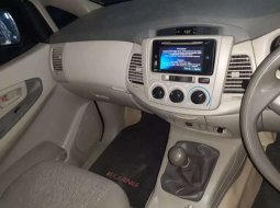 Toyota Kijang Innova 2013 Riau dijual dengan harga termurah 3