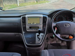Jual mobil Toyota Alphard G 2005 dengan harga murah di DIY Yogyakarta 4