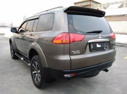 Jual mobil Mitsubishi Pajero Sport Dakar AT 2011 terawat di DKI Jakarta 4