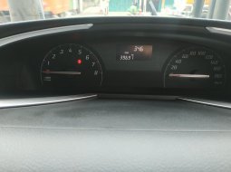 Jual cepat mobil Toyota Sienta V AT 2017 di Jawa Barat  4