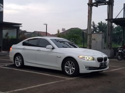 Jual cepat BMW 5 Series F10 520i Twinturbo 2012 bekas, DKI Jakarta 2