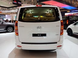 Mobil Hyundai New H-1 Elegance CRDI 2019 dijual, DKI Jakarta 4