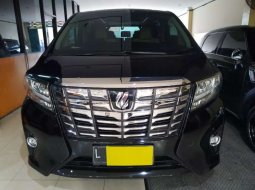 Mobil Toyota Alphard 2017 G dijual, Jawa Timur 6