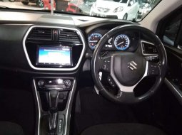 Mobil Suzuki SX4 S-Cross 2016 terbaik di Jawa Timur 5