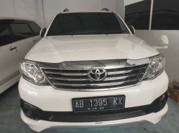 Jual mobil Toyota Fortuner TRD 2012 dengan harga murah di DIY Yogyakarta 2