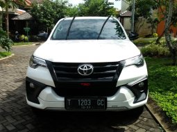 Jual mobil bekas murah Fortuner TRD Sportivo 2018 di DIY Yogyakarta 2