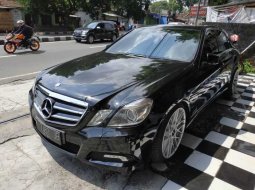 Jual mobil Mercedes-Benz 300E W212 2010 bekas di DIY Yogyakarta 2