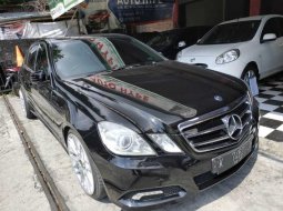 Jual mobil Mercedes-Benz 300E W212 2010 bekas di DIY Yogyakarta 3