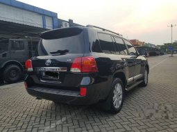 Mobil Toyota Land Cruiser 2013 Full Spec E dijual, DKI Jakarta 15