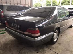 Mobil Mercedes-Benz S-Class 1997 S 280 dijual, Aceh 11