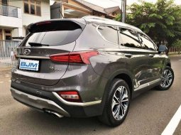 Mobil Hyundai Santa Fe 2019 terbaik di DKI Jakarta 5