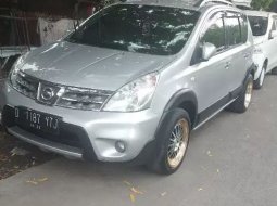 Jual mobil Nissan Livina X-Gear 2010 bekas di Jawa Barat  4