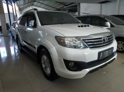 Mobil Toyota Fortuner 2.5 G TRD 2013 dijual, Jawa Barat  6