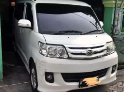 Mobil Daihatsu Luxio 2011 X terbaik di Jawa Timur 9