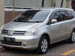 Jawa Timur, jual mobil Nissan Grand Livina XV 2009 dengan harga terjangkau 5