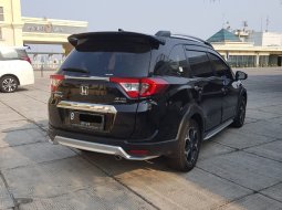 Jual cepat mobil Honda BR-V E Prestige AT Facelift TV Floating  2018 di DKI Jakarta 4