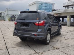 Jual mobil Isuzu MU-X 2.5 Premiere Limited AT 2018 terbaik di DKI Jakarta 2