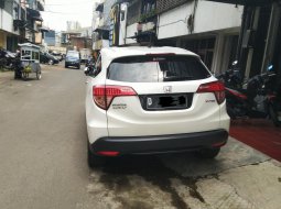 Mobil Honda HR-V E CVT 2015 dijual, Jawa Barat  4