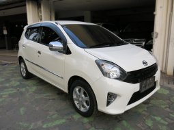 Jual mobil bekas Toyota Agya G Automatic 2014 dengan harga murah di Jawa timur 1