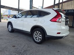 Jual mobil Honda CR-V 2.0 2015 dengan harga terjangkau di Jawa Barat 5