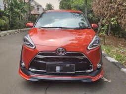 Mobil Toyota Sienta Q 2017 dijual, Jawa Barat  10