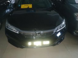 Jual mobil Honda Accord VTi-L 2017 bekas di Jawa barat  8