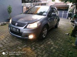 Banten, Suzuki SX4 X-Over 2009 kondisi terawat 8