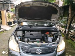 Banten, Suzuki SX4 X-Over 2009 kondisi terawat 7