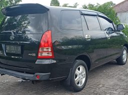 Jual mobil Toyota Kijang Innova 2.0 G 2005 dengan harga murah di DIY Yogyakarta 1