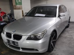 Mobil bekas BMW 5 Series 520i 2004 dijual, DKI Jakarta 4