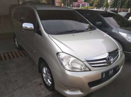 Jual cepat Toyota Kijang Innova V 2005 di DKI Jakarta 3