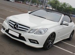 Mobil Mercedes-Benz E-Class 250 Cabriolet AT 2011 dijual, DKI Jakarta 1