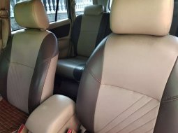 Sumatra Utara, Toyota Kijang Innova V 2005 kondisi terawat 2