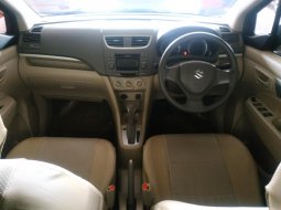 Jual mobil Suzuki Ertiga GL AT 2017 terawat di Jawa Barat  6