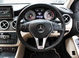 Jual mobil Mercedes-Benz GLA 200 1.6 Turbo 2014 bekas di DKI Jakarta 8