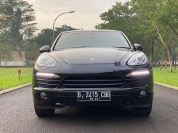 Jual mobil bekas murah Porsche Cayenne 2011 di DKI Jakarta 3